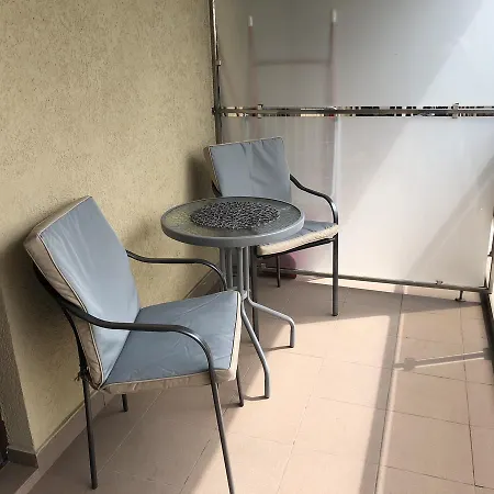 Elegance Apartment *