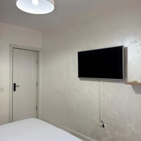 Elegance Apartment