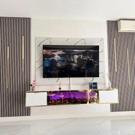 Apartment Elegance *