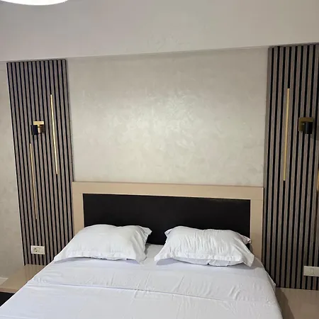 Elegance Mamaia