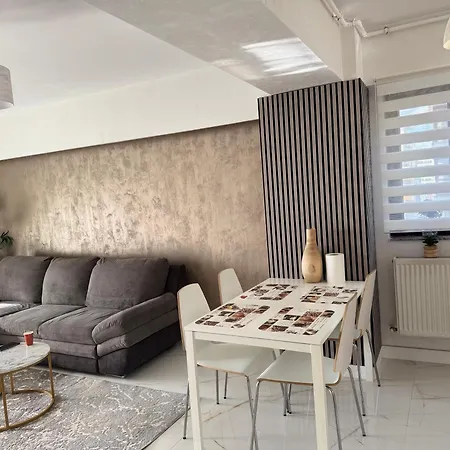 Elegance Apartment *