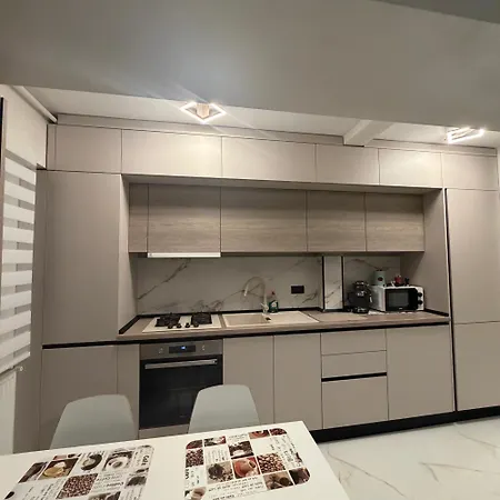 Elegance Apartment *